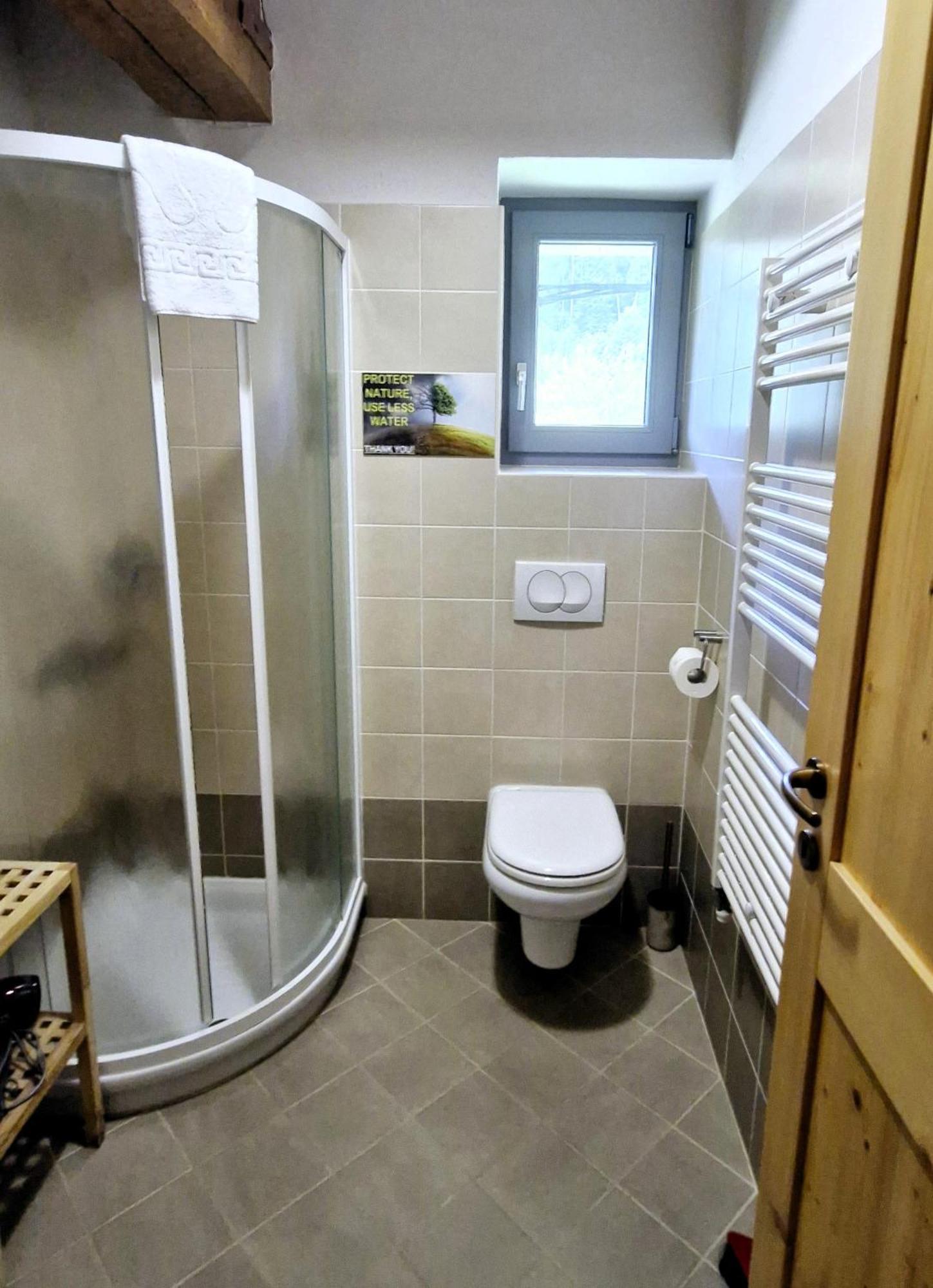 Guesthouse Idila Pod Nanosom Senozece Dış mekan fotoğraf