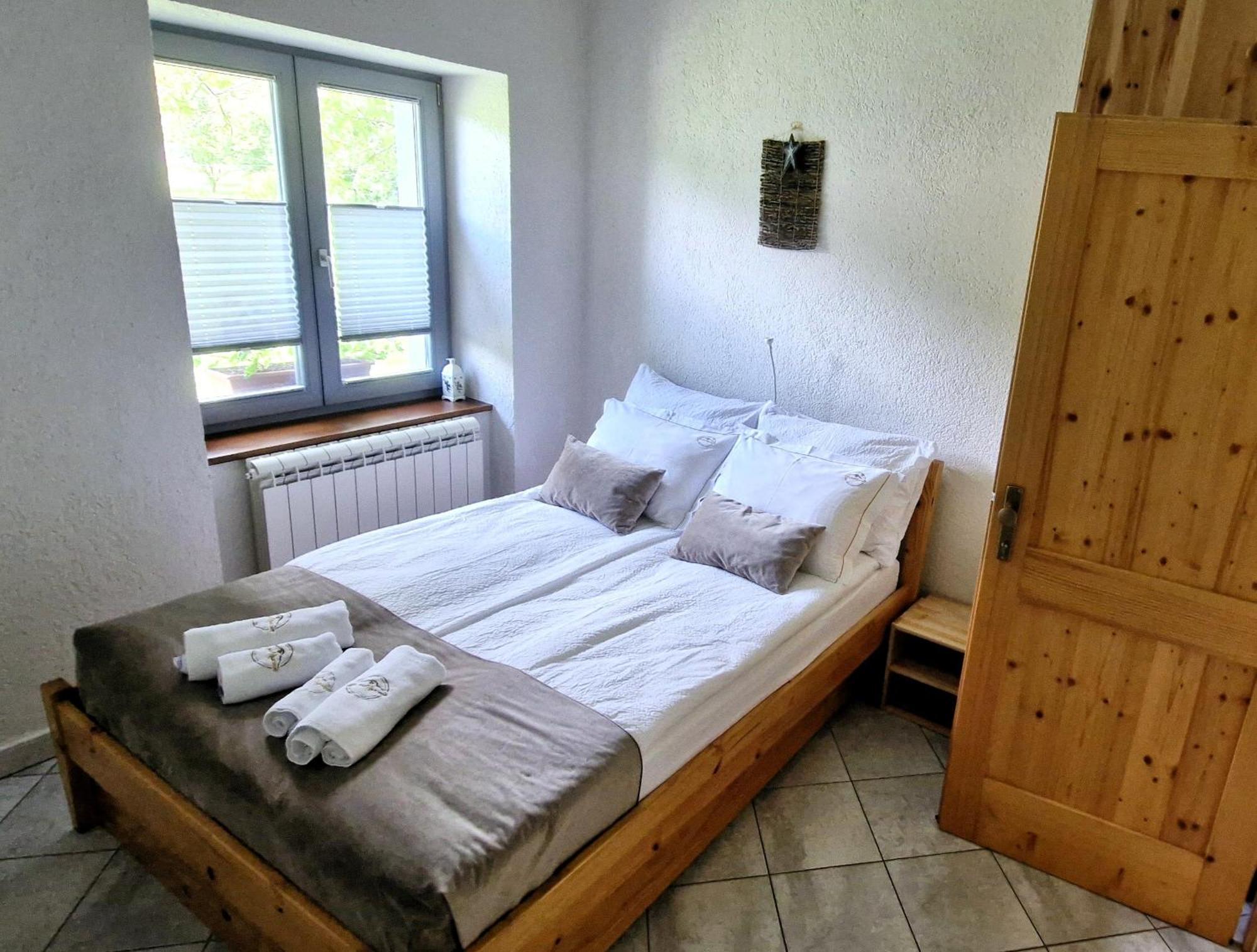 Guesthouse Idila Pod Nanosom Senozece Dış mekan fotoğraf