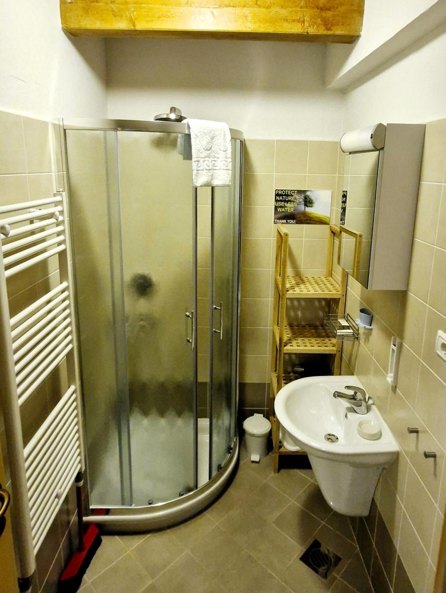 Guesthouse Idila Pod Nanosom Senozece Dış mekan fotoğraf