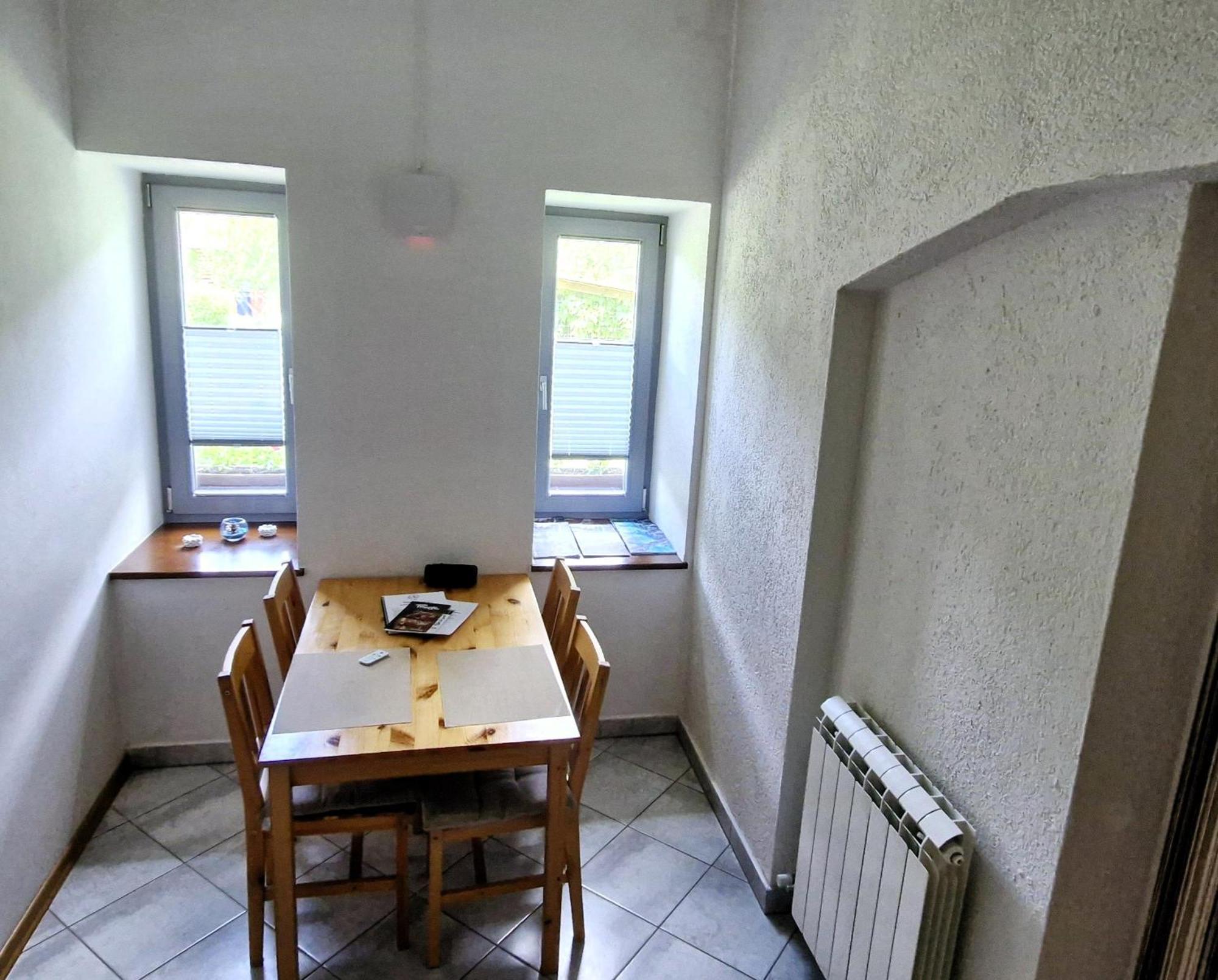 Guesthouse Idila Pod Nanosom Senozece Dış mekan fotoğraf